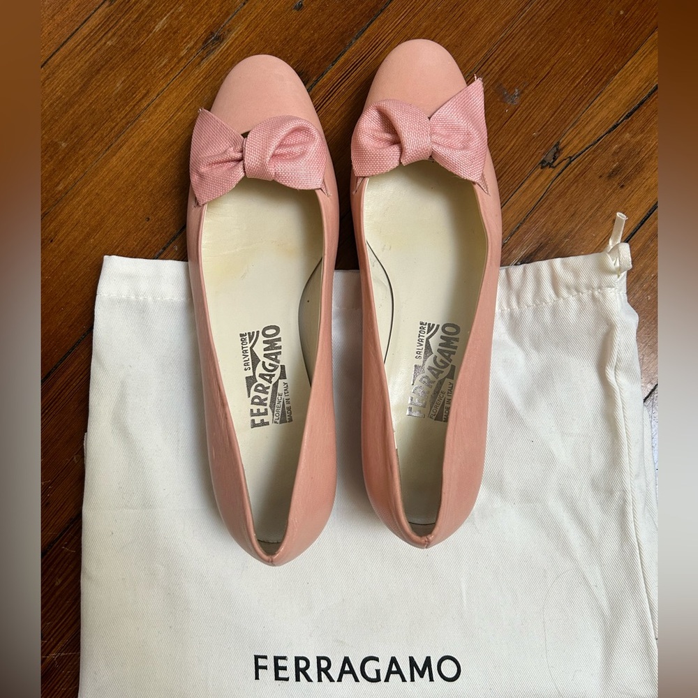 Ferragamo pink bow flats